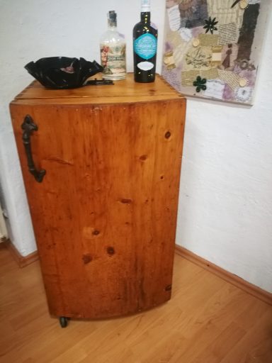 umgebaute Holztruhe
